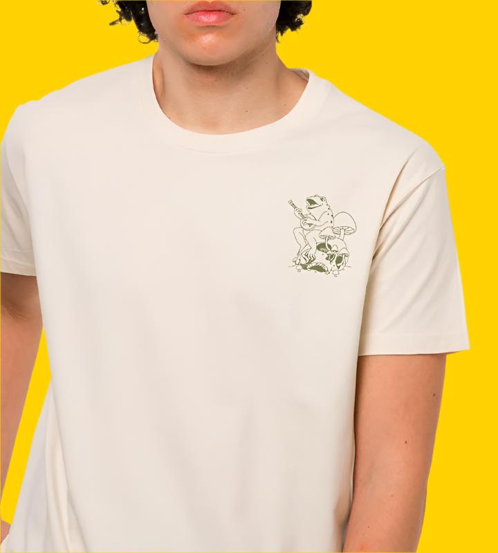 Tee "Serenata of Froggy Freeminder" • by TeeOreo