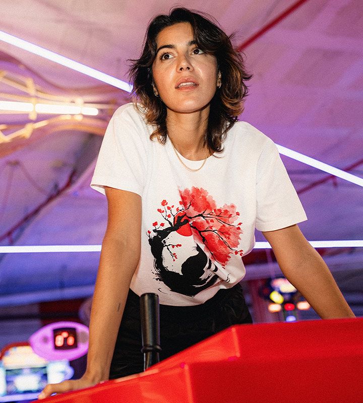 Tee "Sakuracat" • by TeeOreo