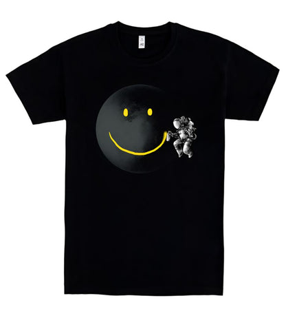 Tee "Graffstronaut" • by TeeOreo