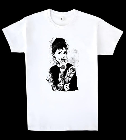 Tee "Audrey Osée" • by TeeOreo